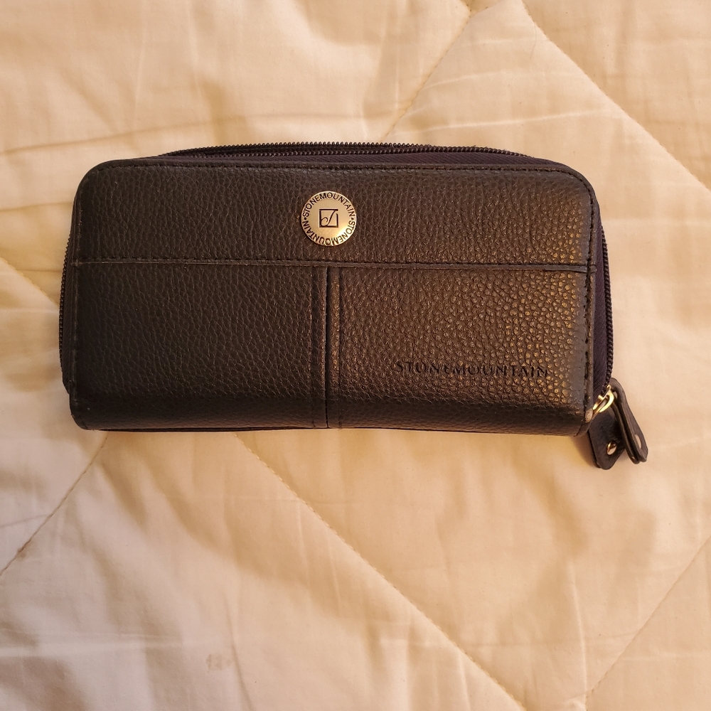 Stone Mountain Wallet